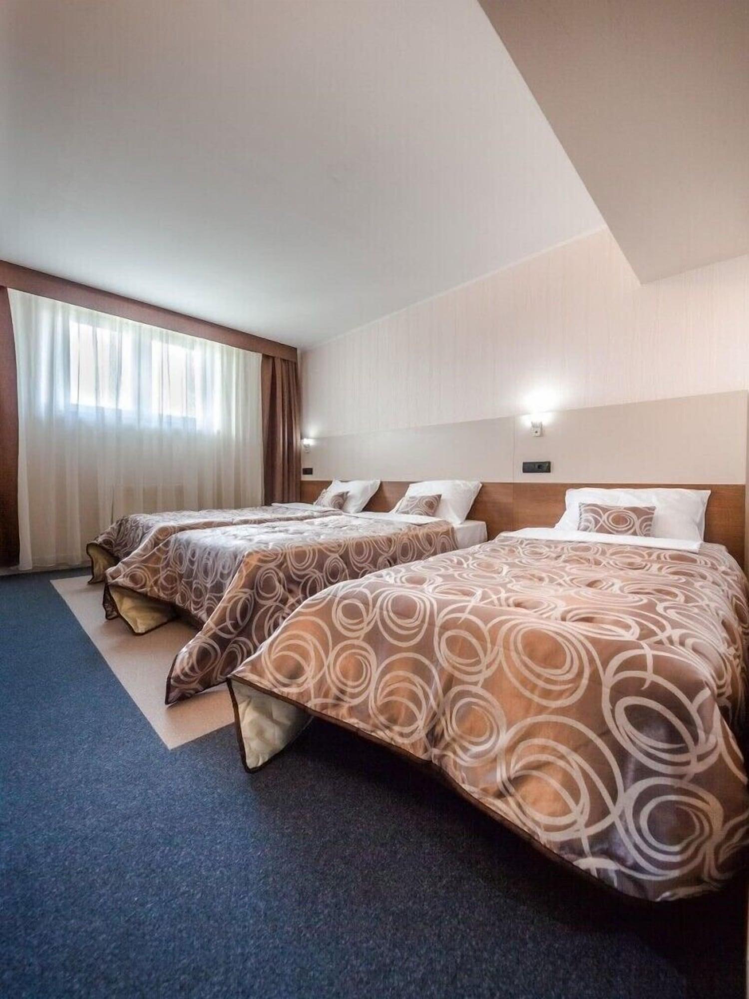 Hotel Macola